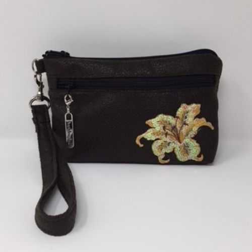 Wristlet pouch for iphone
